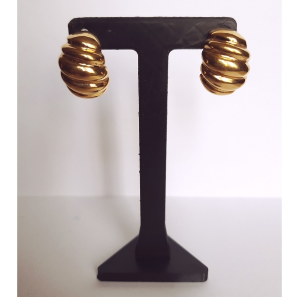 Vintage Shrimp Gold Tone Earrings